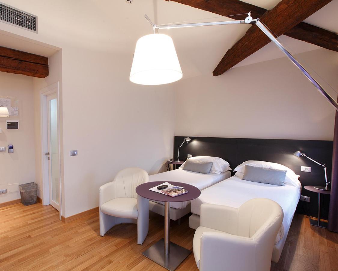 Hotel Annunziata Ferrara Esterno foto