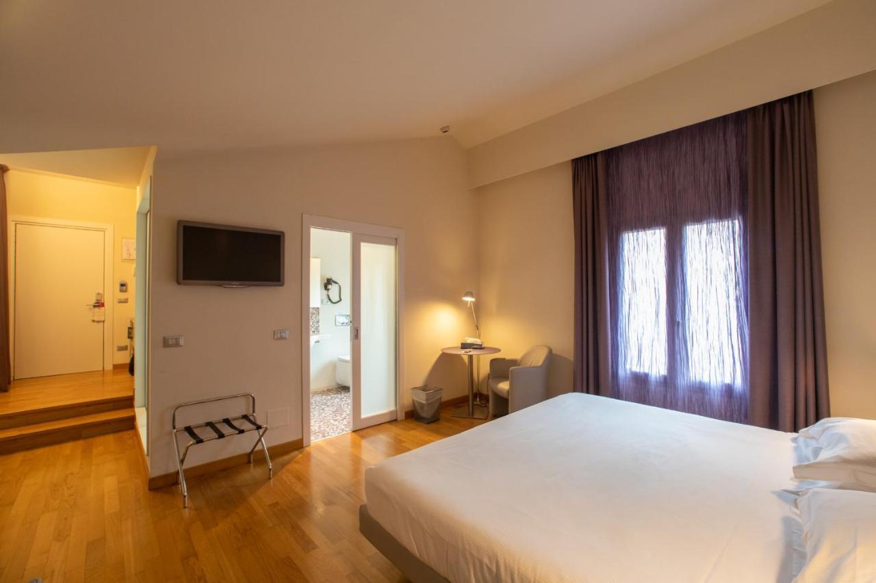 Hotel Annunziata Ferrara Esterno foto